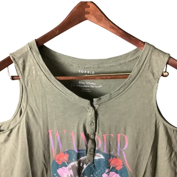 Torrid Womens Graphic Tank Top Size 4 Green Wander By The Moonlight Classic Fit - Picture 11 of 11